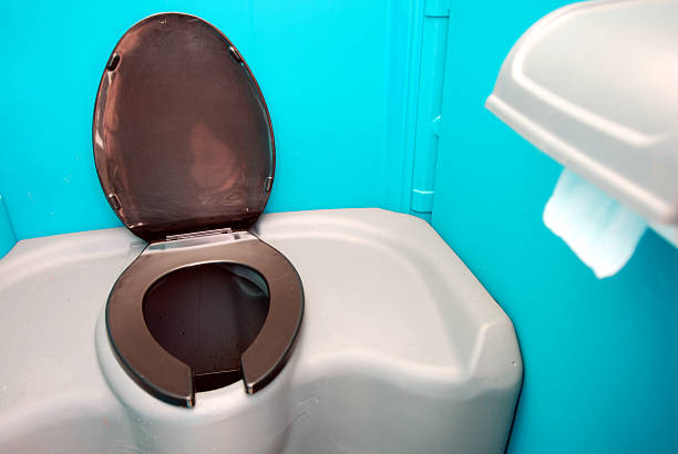 Best Luxury portable toilet rental  in Covington, WA